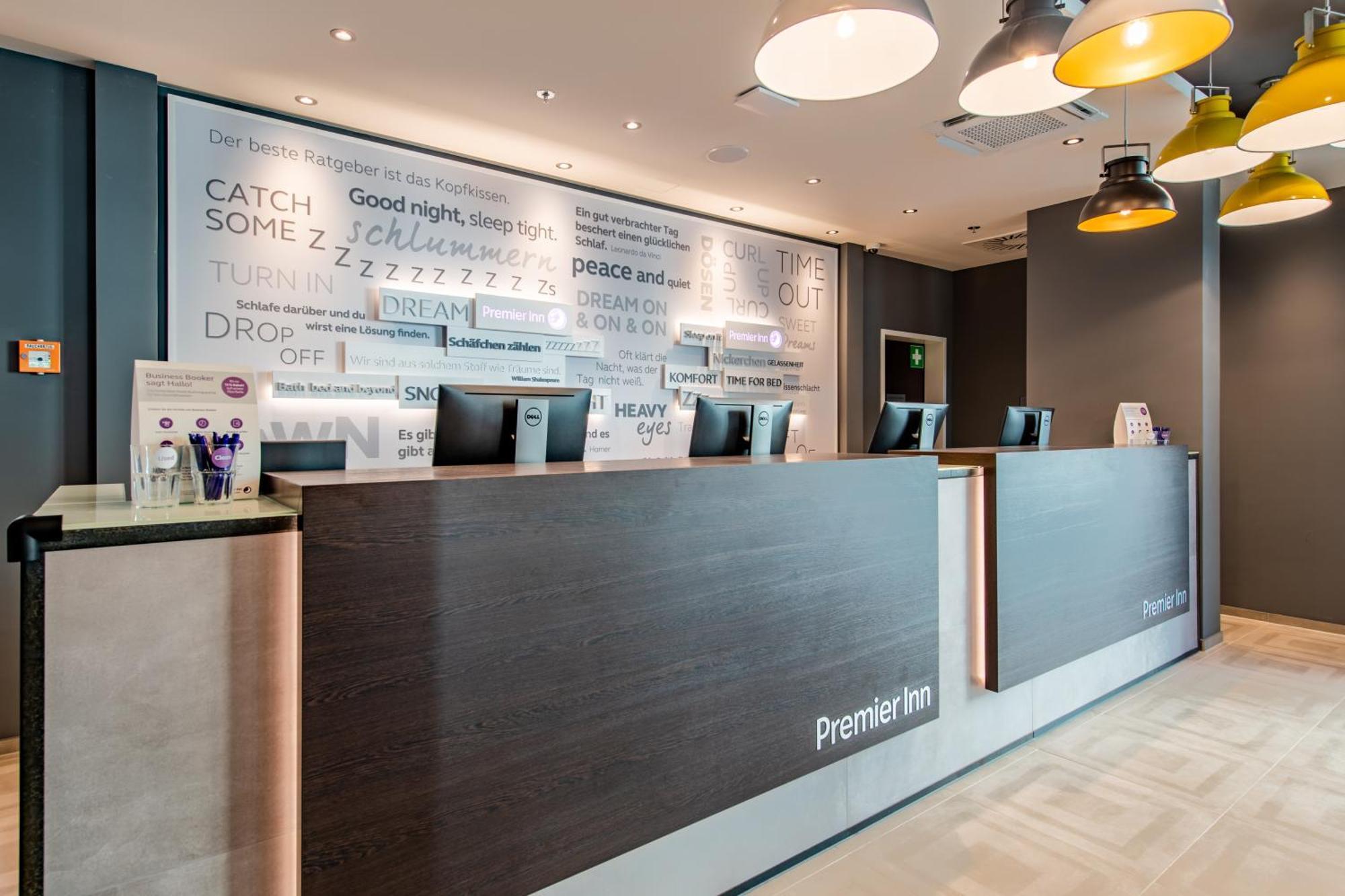 Premier Inn Stuttgart City Centre Exteriér fotografie
